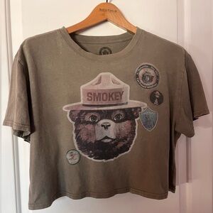 Smokey Bear Cropped T-Shirt - Medium